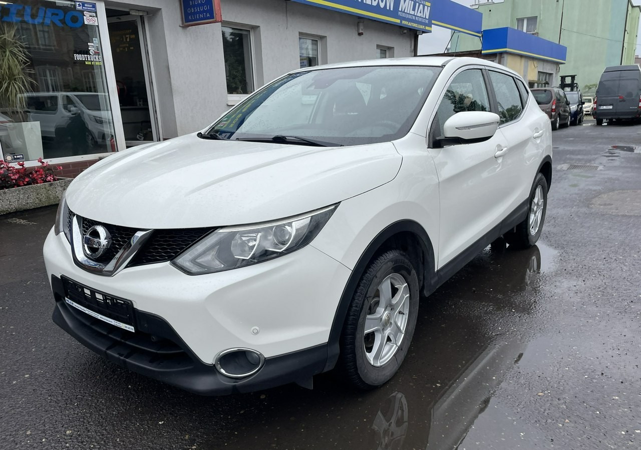 Nissan Qashqai II Nissan Qashqai 1.2 DIG-T Acenta Klimatronik Navi Kamera Model 2015 - SUV: photos 2 Nissan Qashqai II Nissan Qashqai 1.2 DIG-T Acenta Klimatronik Navi Kamera Model 2015 - SUV: photos 2