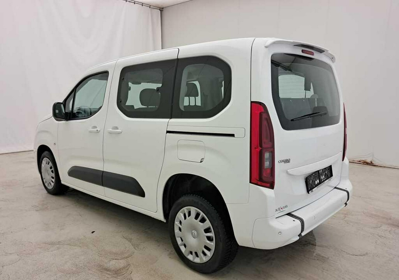 Opel Combo IV Opel Combo dla Niepełnosprawnych inwalida Rampa 32105 km Model 2022 - Voiture: photos 3 Opel Combo IV Opel Combo dla Niepełnosprawnych inwalida Rampa 32105 km Model 2022 - Voiture: photos 3