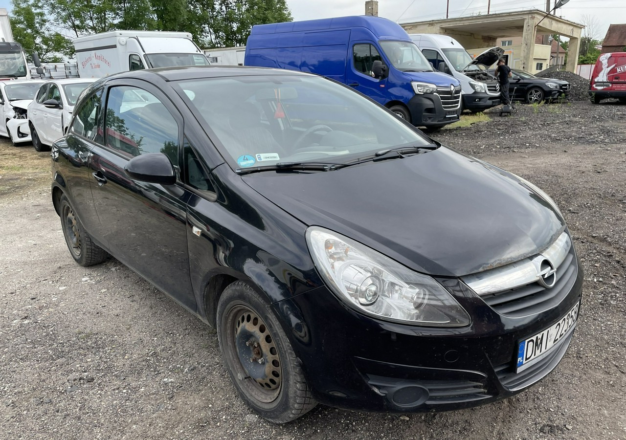 Opel Corsa D Opel Corsa 1,2-16V 80KM Klima 2008 - Voiture à hayon: photos 1 Opel Corsa D Opel Corsa 1,2-16V 80KM Klima 2008 - Voiture à hayon: photos 1