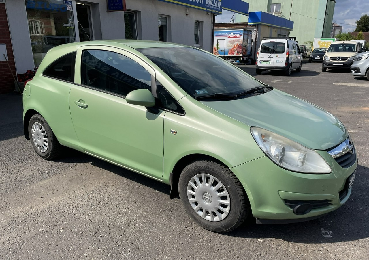 Opel Corsa D Opel Corsa 1,2-16V Klima Salon PL Bagażnik na Rowery Model 2010 - Voiture à hayon: photos 3 Opel Corsa D Opel Corsa 1,2-16V Klima Salon PL Bagażnik na Rowery Model 2010 - Voiture à hayon: photos 3