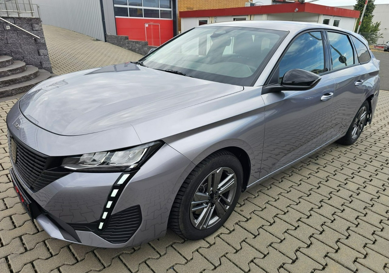 Peugeot 308 II Peugeot 308 Bogate wyposażenie Model 2025 - Voiture break: photos 2 Peugeot 308 II Peugeot 308 Bogate wyposażenie Model 2025 - Voiture break: photos 2