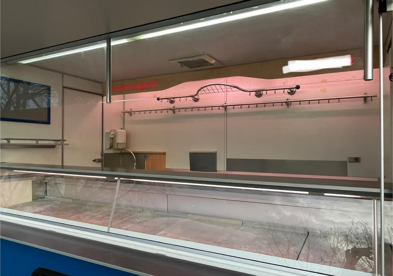 Renault Master Autosklep Wędli Gastronomiczny food truck foodtruck sklep W-zasiBORC - Camion magasin: photos 4 Renault Master Autosklep Wędli Gastronomiczny food truck foodtruck sklep W-zasiBORC - Camion magasin: photos 4