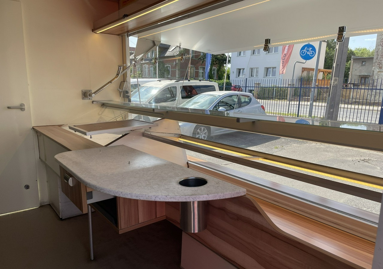 Renault Master Autosklep pieczywa Gastronomiczny Food Truck Foodtruck Sklep Borco20 - Camion magasin: photos 5 Renault Master Autosklep pieczywa Gastronomiczny Food Truck Foodtruck Sklep Borco20 - Camion magasin: photos 5