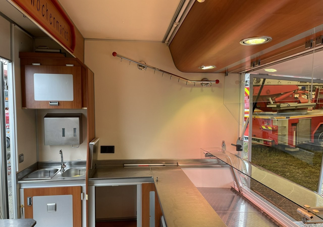 Renault Master Autosklep wędl Gastronomiczny Food Truck Foodtruck Sklep Klima Borc - Camion magasin: photos 5 Renault Master Autosklep wędl Gastronomiczny Food Truck Foodtruck Sklep Klima Borc - Camion magasin: photos 5