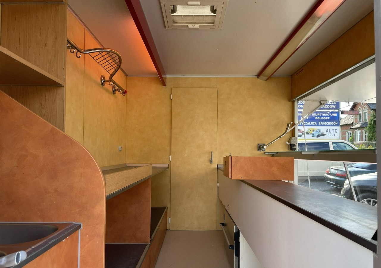 Renault Master Autosklep wędlin Gastronomiczna food truck foodtruck sklep Borco 201 - Camion magasin: photos 3 Renault Master Autosklep wędlin Gastronomiczna food truck foodtruck sklep Borco 201 - Camion magasin: photos 3