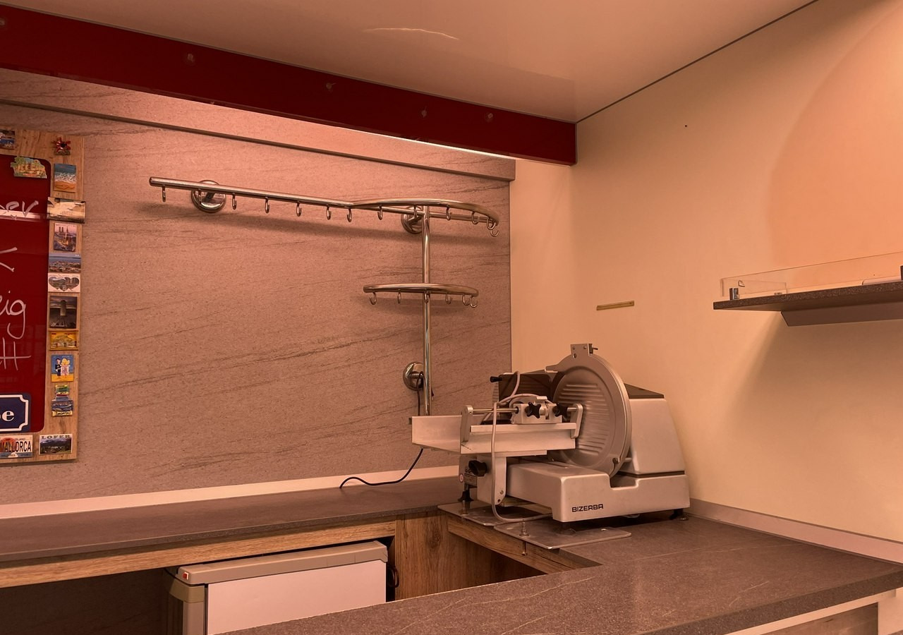 Renault Master Autosklep wędlin Gastronomiczna food truck foodtruck sklep Borco 202 - Camion magasin: photos 4 Renault Master Autosklep wędlin Gastronomiczna food truck foodtruck sklep Borco 202 - Camion magasin: photos 4