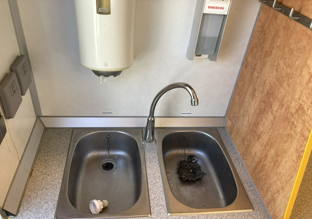 Camion magasin Renault Master Autosklep wędlin sklep bar Gastronomiczny Food Truck Foodtruck Borco: photos 15 Camion magasin Renault Master Autosklep wędlin sklep bar Gastronomiczny Food Truck Foodtruck Borco: photos 15