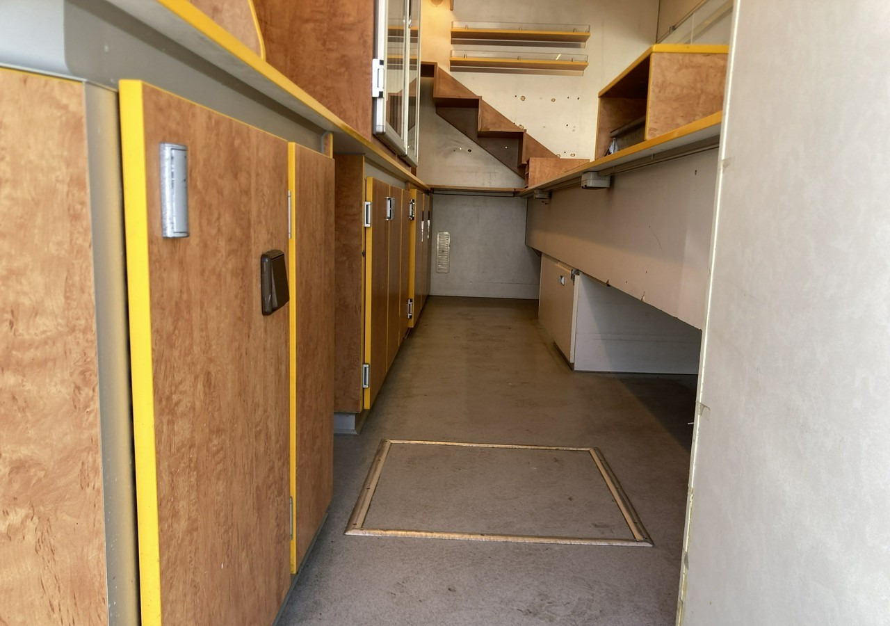 Camion magasin Renault Master Autosklep wędlin sklep bar Gastronomiczny Food Truck Foodtruck Borco: photos 8 Camion magasin Renault Master Autosklep wędlin sklep bar Gastronomiczny Food Truck Foodtruck Borco: photos 8