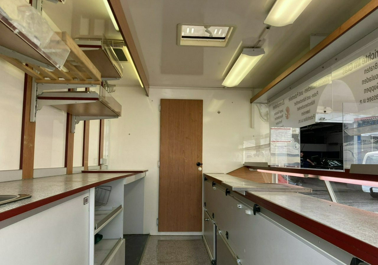 Renault Master Master Autosklep Gastronomiczny Food Truck Foodtruck Sklep bar 2009 - Camion magasin: photos 2 Renault Master Master Autosklep Gastronomiczny Food Truck Foodtruck Sklep bar 2009 - Camion magasin: photos 2