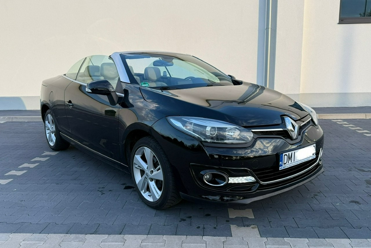Renault Megane III Cabrio LIFT III 1.2 TCE 131 Skóra Led Navi PDC Bogate wyposażenie 20 - Voiture: photos 1 Renault Megane III Cabrio LIFT III 1.2 TCE 131 Skóra Led Navi PDC Bogate wyposażenie 20 - Voiture: photos 1
