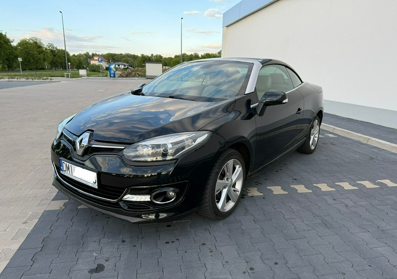 Renault Megane III Cabrio LIFT III 1.2 TCE 131 Skóra Led Navi PDC Bogate wyposażenie 20 - Voiture: photos 5 Renault Megane III Cabrio LIFT III 1.2 TCE 131 Skóra Led Navi PDC Bogate wyposażenie 20 - Voiture: photos 5
