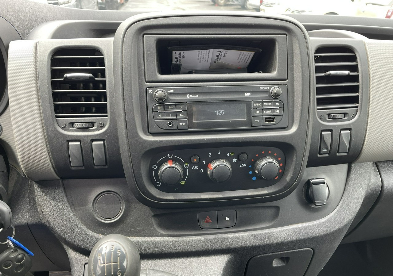 Renault Trafic Renault Trafic 1.6-120KM Klima 2018 - Fourgon utilitaire: photos 3 Renault Trafic Renault Trafic 1.6-120KM Klima 2018 - Fourgon utilitaire: photos 3