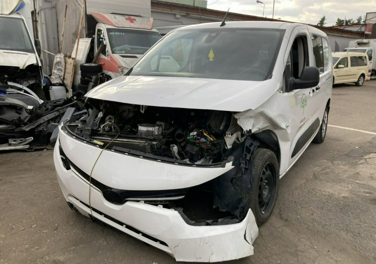 Toyota Inny Toyota - Fourgon utilitaire: photos 1 Toyota Inny Toyota - Fourgon utilitaire: photos 1