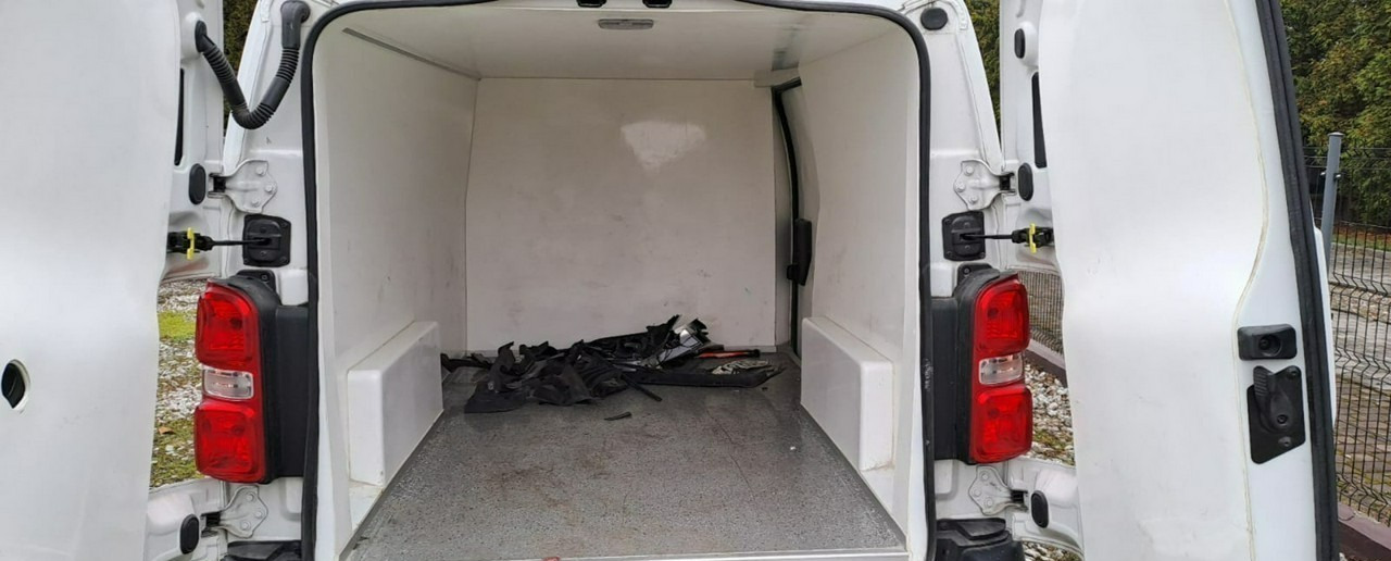 Toyota Proace Toyota Proace Maxi Klima chlodnia izoterma 2020 Salon PL - Véhicule utilitaire frigorifique: photos 2 Toyota Proace Toyota Proace Maxi Klima chlodnia izoterma 2020 Salon PL - Véhicule utilitaire frigorifique: photos 2