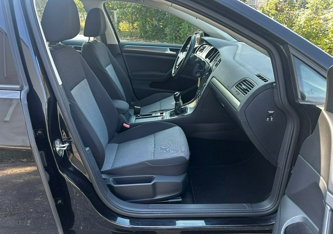 Volkswagen Golf VII VII 1,6 TDI 110KM 153TKM Klimatronik Navi Alu PDC 2015 Bez wkładu fi - Voiture à hayon: photos 5 Volkswagen Golf VII VII 1,6 TDI 110KM 153TKM Klimatronik Navi Alu PDC 2015 Bez wkładu fi - Voiture à hayon: photos 5
