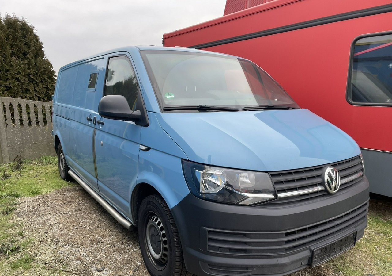 Volkswagen Transporter T6 Transporter Bankowóz kuloodporny opanceżony Model 2018 - Fourgon blindé: photos 2 Volkswagen Transporter T6 Transporter Bankowóz kuloodporny opanceżony Model 2018 - Fourgon blindé: photos 2