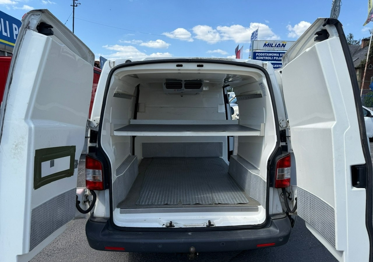 Volkswagen Transporter Transporter T5 LIFT 2.0-180 KM, DSG7 Chłodnia Konvekta Model 2012 - Véhicule utilitaire frigorifique: photos 1 Volkswagen Transporter Transporter T5 LIFT 2.0-180 KM, DSG7 Chłodnia Konvekta Model 2012 - Véhicule utilitaire frigorifique: photos 1