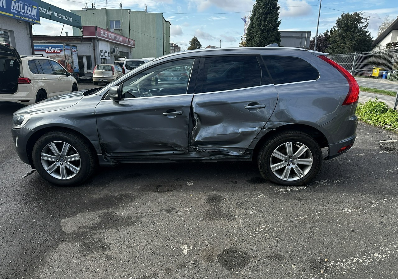 Volvo XC60 I Volvo XC 60 D4AWD Bogate wyposażenie 2017 - SUV: photos 4 Volvo XC60 I Volvo XC 60 D4AWD Bogate wyposażenie 2017 - SUV: photos 4