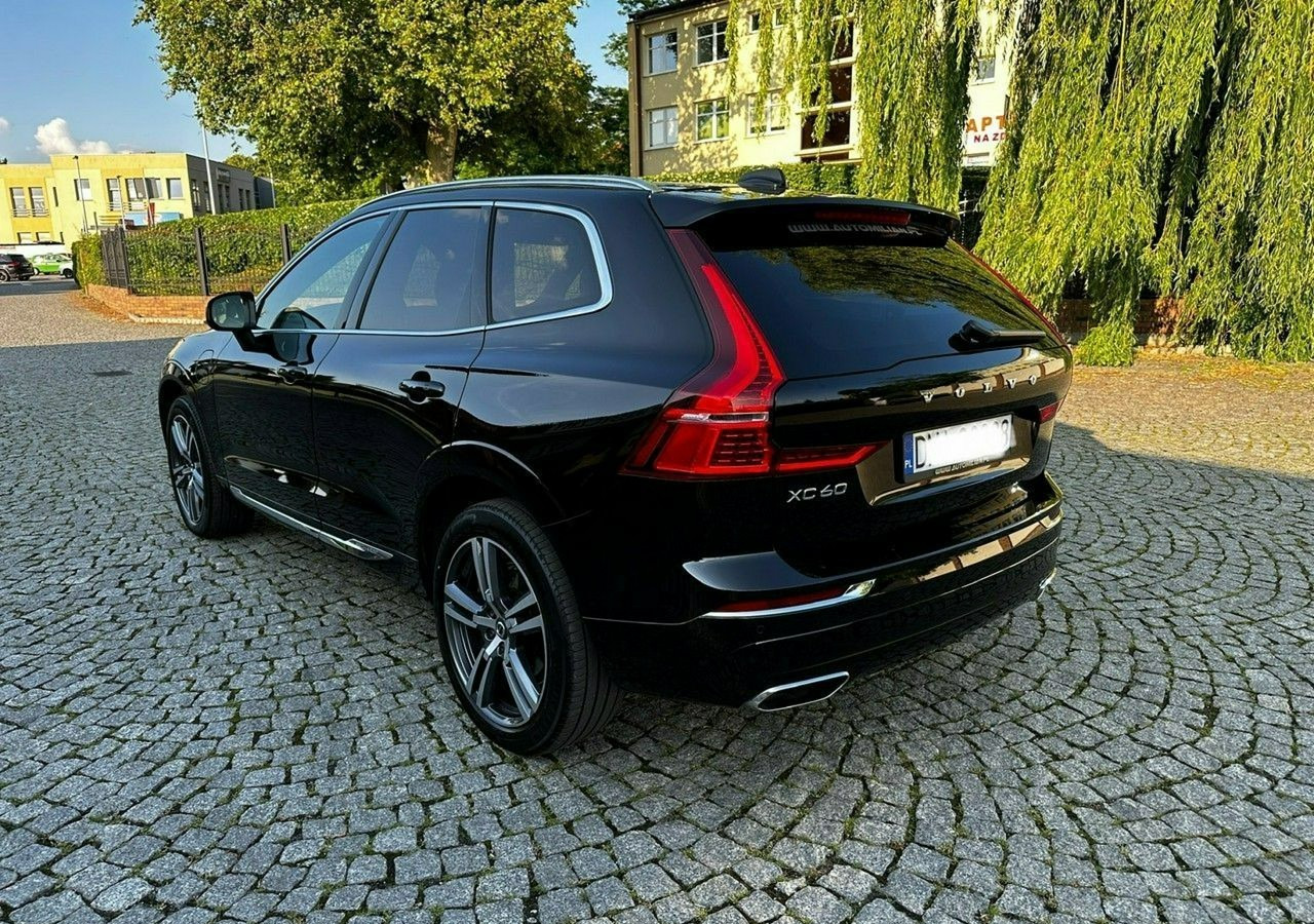 Volvo XC60 II XC60 Recharge Hybryda Plug-in 2.0T8 390KM Inscription Faktura Vat 23 - SUV: photos 4 Volvo XC60 II XC60 Recharge Hybryda Plug-in 2.0T8 390KM Inscription Faktura Vat 23 - SUV: photos 4