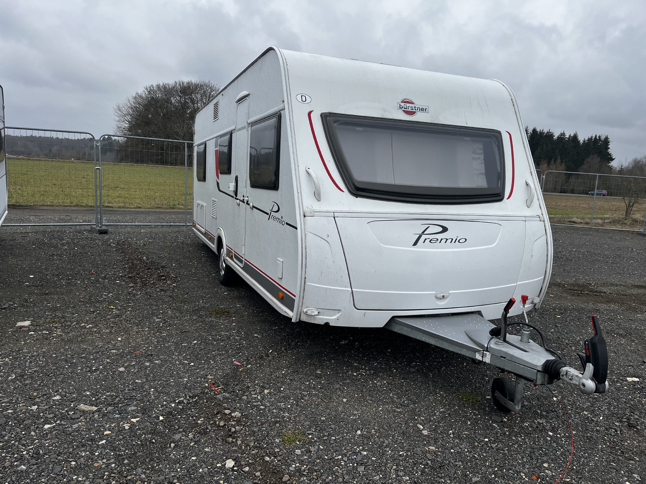 Bürstner Premio 530 TL Mover Dachklimaanlage Einzelbetten - Caravane: photos 1 Bürstner Premio 530 TL Mover Dachklimaanlage Einzelbetten - Caravane: photos 1