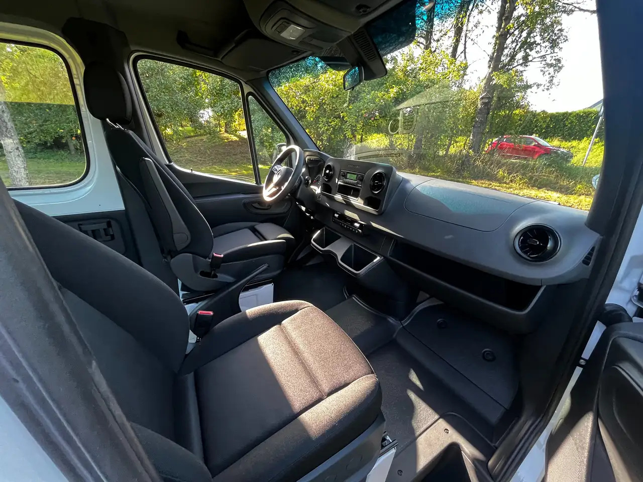 Crédit-bail Mercedes-Benz Sprinter KOMBI TOURER DACHKLIMA 9-SITZE Mercedes-Benz Sprinter KOMBI TOURER DACHKLIMA 9-SITZE: photos 14