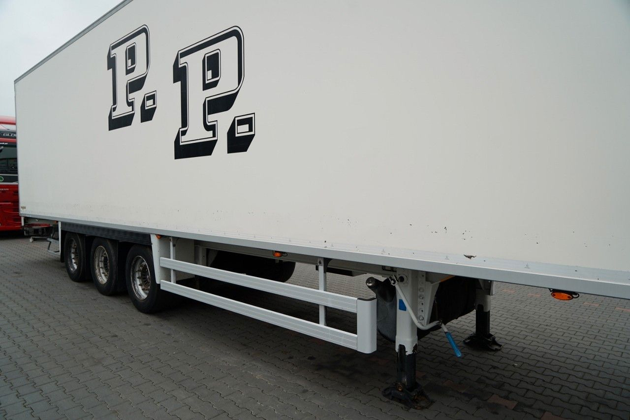 Chereau CHŁODNIA / CARRIER VECTOR 1950MT / DOPPELSTOCK - Semi-remorque frigorifique: photos 5 Chereau CHŁODNIA / CARRIER VECTOR 1950MT / DOPPELSTOCK - Semi-remorque frigorifique: photos 5