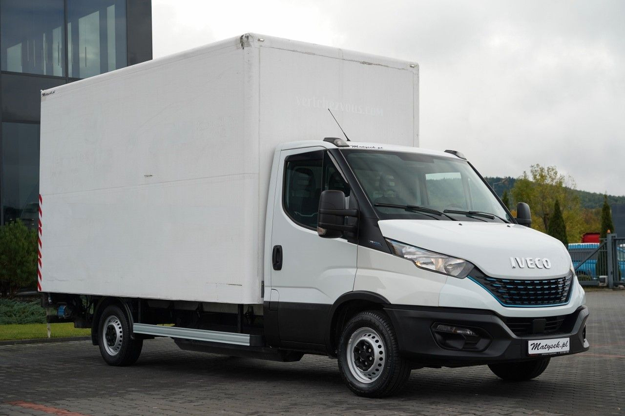 Iveco DAILY 35-NP / CNG / KONTENER / MANUAL / WINDA PA - Véhicule utilitaire frigorifique: photos 1 Iveco DAILY 35-NP / CNG / KONTENER / MANUAL / WINDA PA - Véhicule utilitaire frigorifique: photos 1