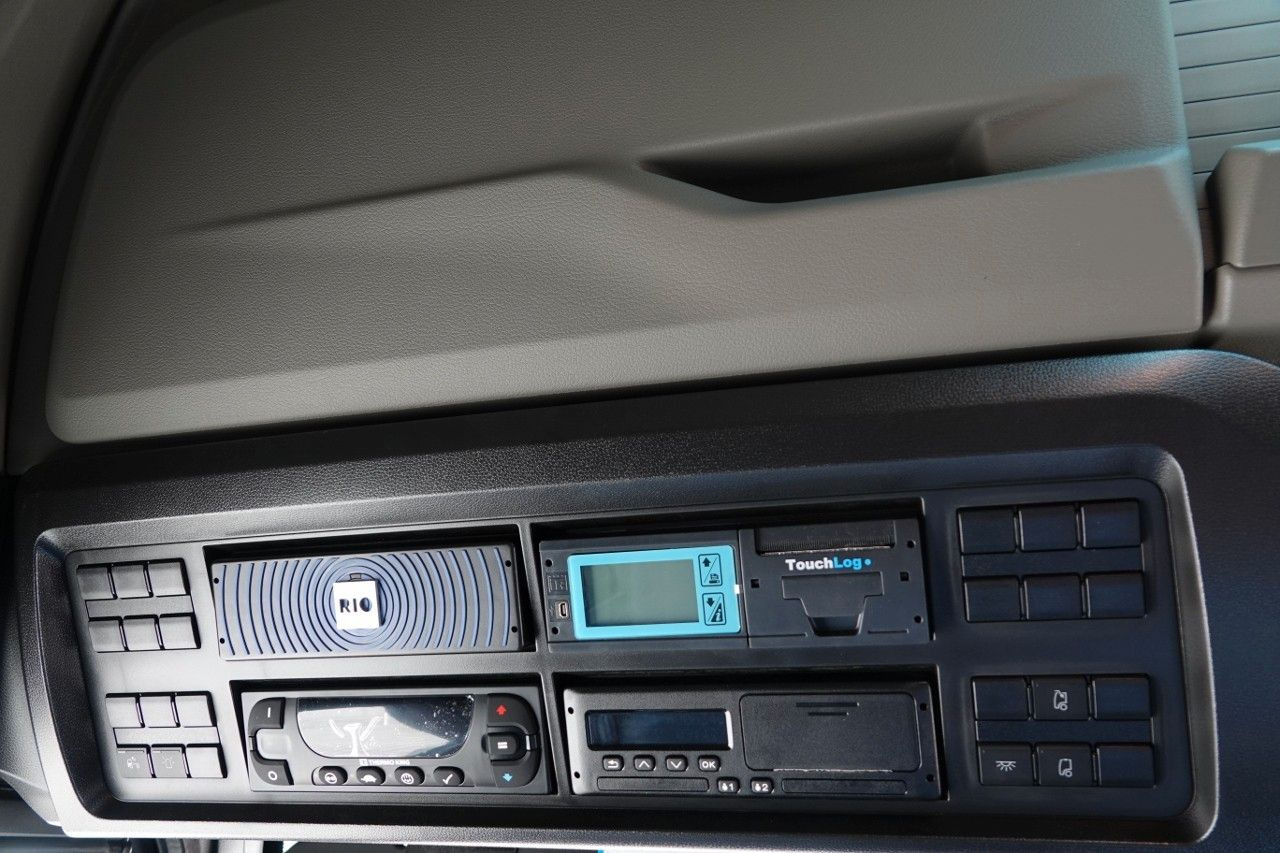 Camion fourgon MAN TGX 26.520 / 6x2 / CHŁODNIA -8,6 M / AGREGAT THE: photos 16 Camion fourgon MAN TGX 26.520 / 6x2 / CHŁODNIA -8,6 M / AGREGAT THE: photos 16