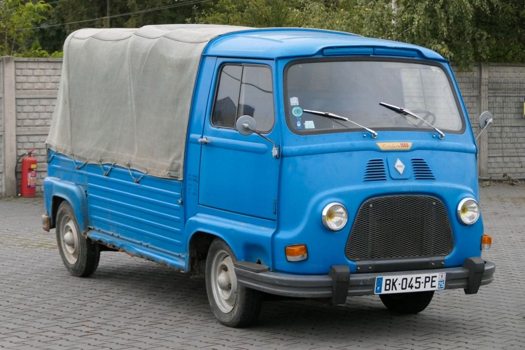 Renault R 21 ESTAFETTE 1000 / OLDTIMER - Minibus, Transport de personnes: photos 2 Renault R 21 ESTAFETTE 1000 / OLDTIMER - Minibus, Transport de personnes: photos 2
