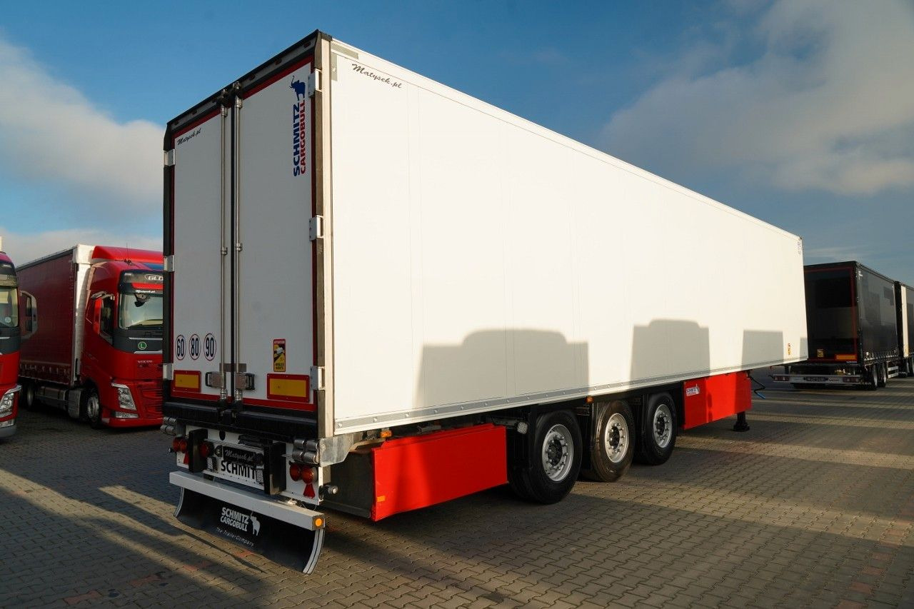 Schmitz Cargobull CHŁODNIA / CARRIER VECTOR 1550 / 2x OŚ PODNOSZO - Semi-remorque frigorifique: photos 5 Schmitz Cargobull CHŁODNIA / CARRIER VECTOR 1550 / 2x OŚ PODNOSZO - Semi-remorque frigorifique: photos 5