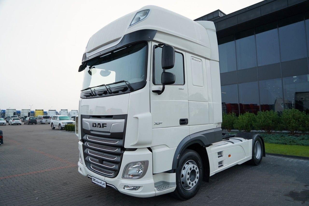 DAF XF 480 / SUPER SPACE CAB / OPONY 100% / 2021 ROK - Tracteur routier: photos 4 DAF XF 480 / SUPER SPACE CAB / OPONY 100% / 2021 ROK - Tracteur routier: photos 4