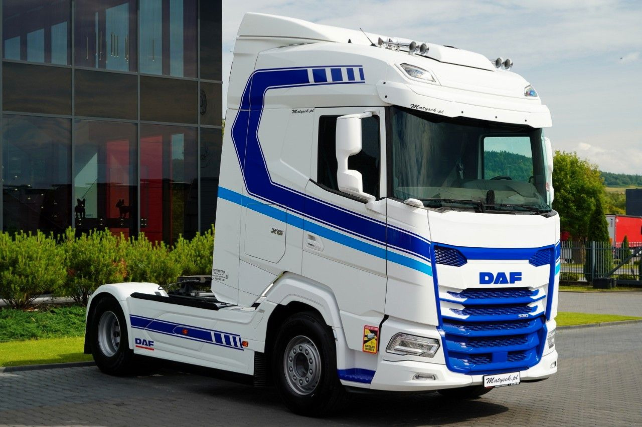 DAF XG 530 / RETARDER / FULL AIRMATIC / I-PARK COOL - Tracteur routier: photos 2 DAF XG 530 / RETARDER / FULL AIRMATIC / I-PARK COOL - Tracteur routier: photos 2