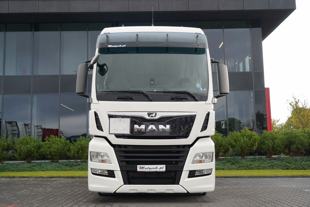 MAN TGX 18.470 / LOW DECK / MEGA / REGULOWANE SIODŁO - Tracteur routier: photos 2 MAN TGX 18.470 / LOW DECK / MEGA / REGULOWANE SIODŁO - Tracteur routier: photos 2