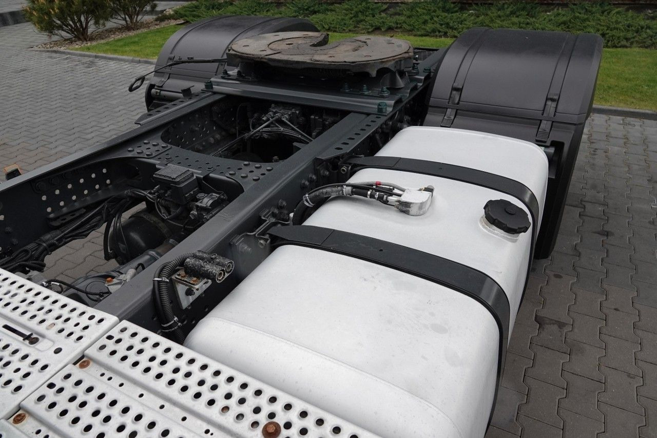 Tracteur routier Mercedes-Benz ACTROS 1843 / RETARDER / ALUFELGI / EURO 6 / SPR: photos 9