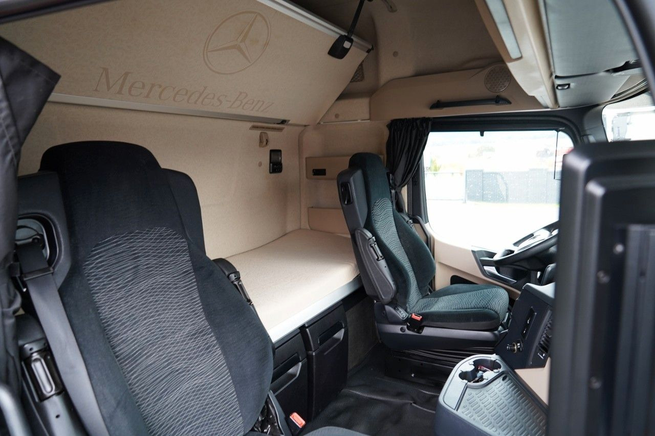 Tracteur routier Mercedes-Benz ACTROS 1845 / MP5 / BIG SPACE: photos 35