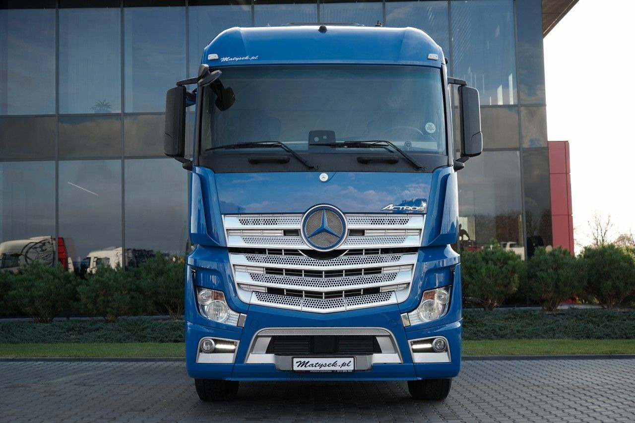 Mercedes-Benz ACTROS 1848 / STREAM SPACE / 2019 / ALUFELGI - Tracteur routier: photos 3 Mercedes-Benz ACTROS 1848 / STREAM SPACE / 2019 / ALUFELGI - Tracteur routier: photos 3