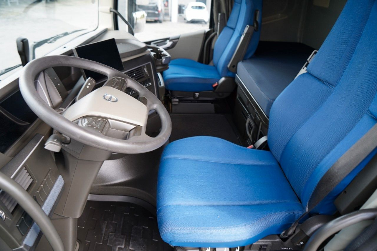 Crédit-bail  Volvo FH 500 / I-SAVE / TANDEM PRZEJAZDOWY / 2023 / K Volvo FH 500 / I-SAVE / TANDEM PRZEJAZDOWY / 2023 / K: photos 16