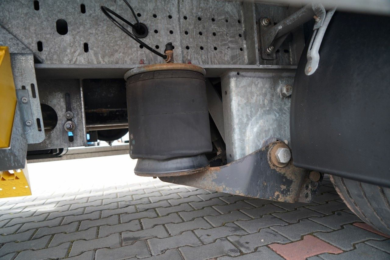 Crédit-bail  Wecon PRZYCZEPA - 7,7 M / TANDEM / PRZEJAZDOWA  / OŚ Wecon PRZYCZEPA - 7,7 M / TANDEM / PRZEJAZDOWA  / OŚ: photos 23