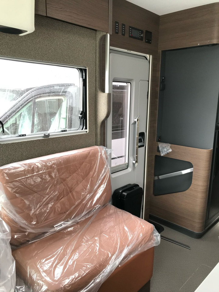 ADRIA Super Sonic 890 LC - Camping-car intégral: photos 4 ADRIA Super Sonic 890 LC - Camping-car intégral: photos 4