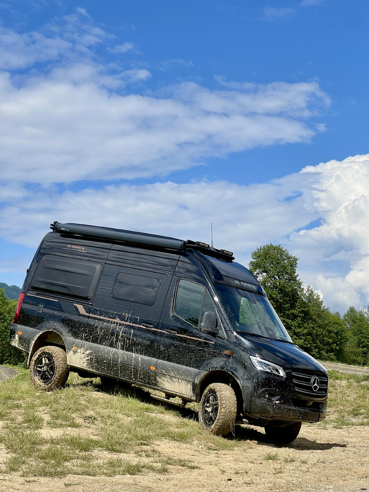 ADRIA Super Twin 600 SP - Fourgon aménagé: photos 1 ADRIA Super Twin 600 SP - Fourgon aménagé: photos 1