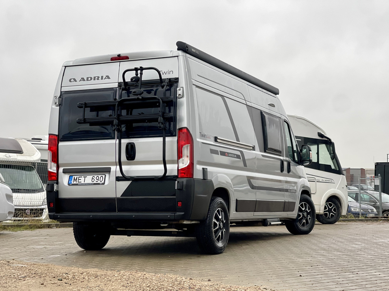 ADRIA Twin axess 600SP Family - Fourgon aménagé: photos 4 ADRIA Twin axess 600SP Family - Fourgon aménagé: photos 4