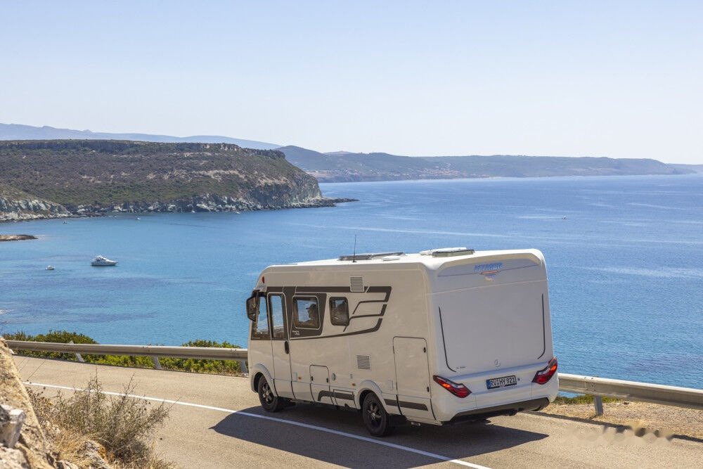 Hymer B-Class ModernComfort I 690 - Camping-car: photos 3 Hymer B-Class ModernComfort I 690 - Camping-car: photos 3