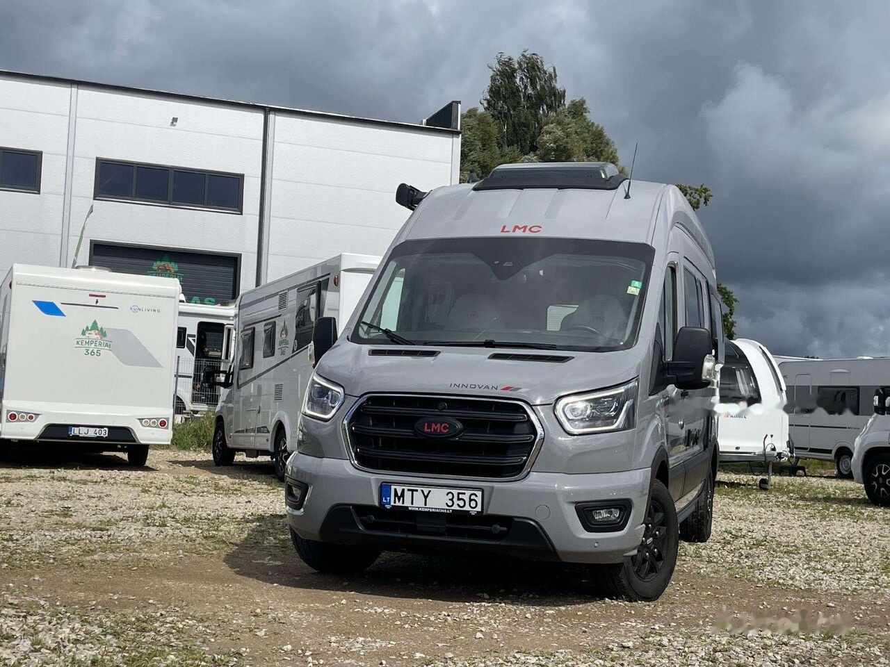 LMC Innovan 590C - Camping-car: photos 2 LMC Innovan 590C - Camping-car: photos 2