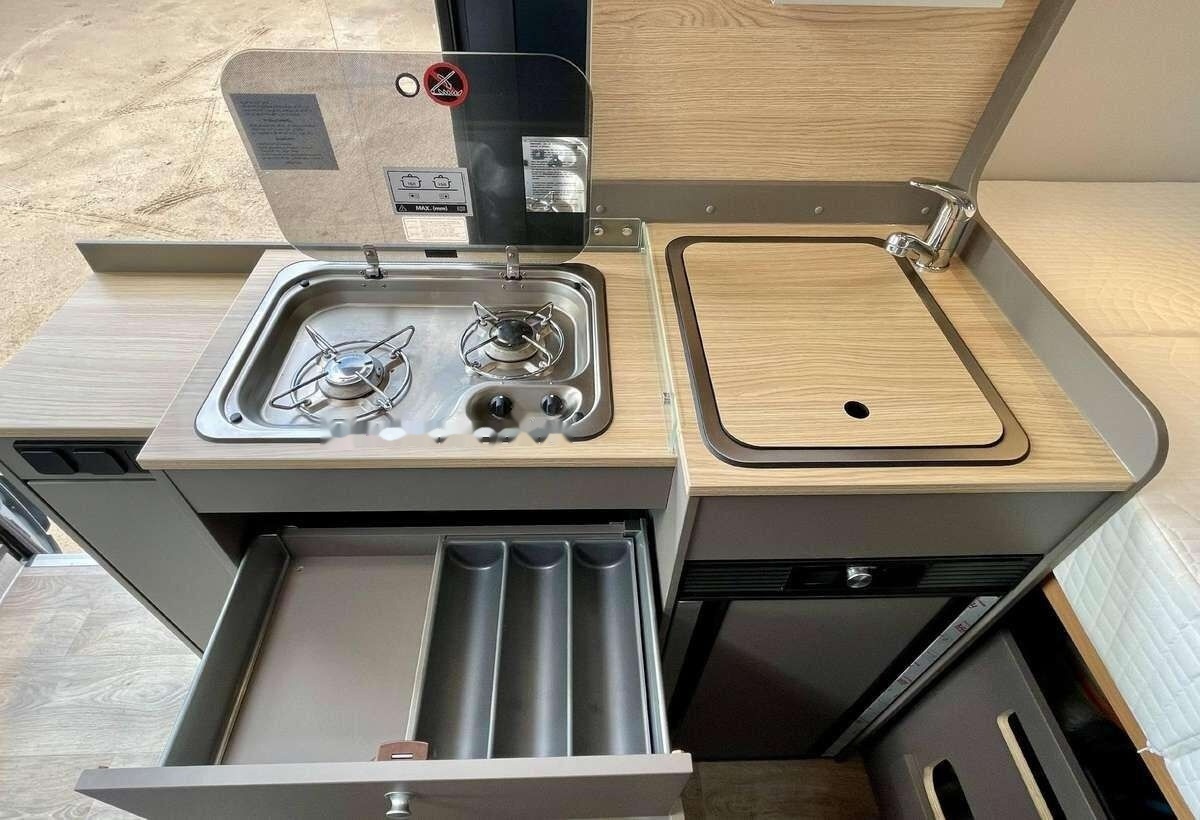 Camping-car LMC Innovan 590C: photos 9 Camping-car LMC Innovan 590C: photos 9