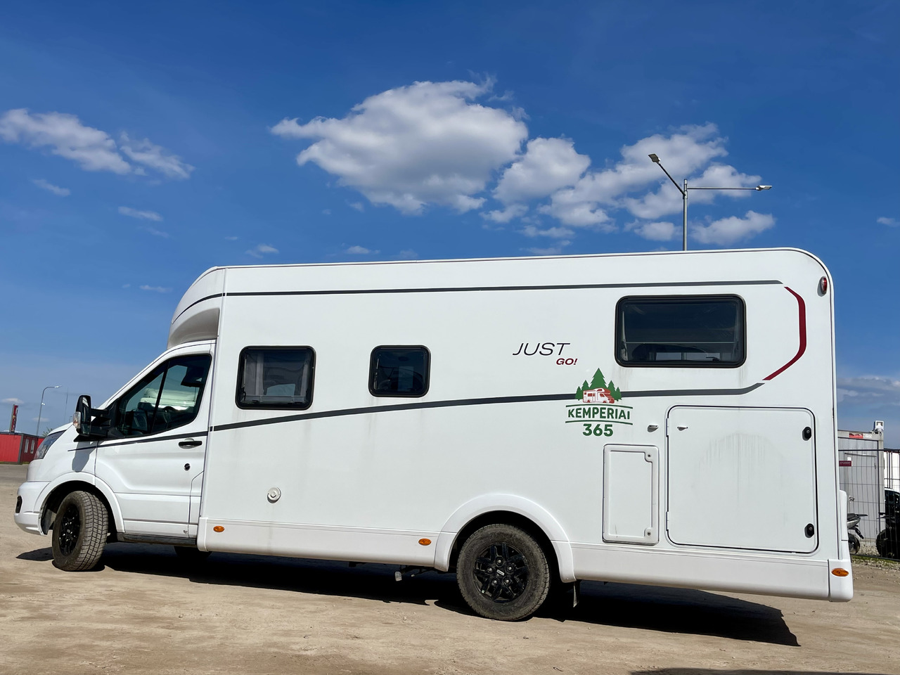 DETHLEFFS Just Go T7055 EB - Camping-car profilé: photos 2 DETHLEFFS Just Go T7055 EB - Camping-car profilé: photos 2