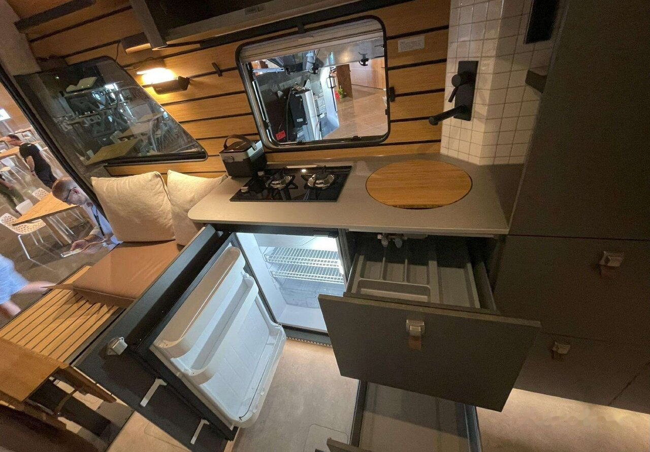 Hymer Venture S - Camping-car profilé: photos 5 Hymer Venture S - Camping-car profilé: photos 5