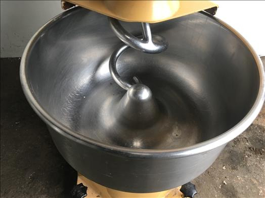 NNP 40L spiral mixer - Matériel de boulangerie: photos 3 NNP 40L spiral mixer - Matériel de boulangerie: photos 3