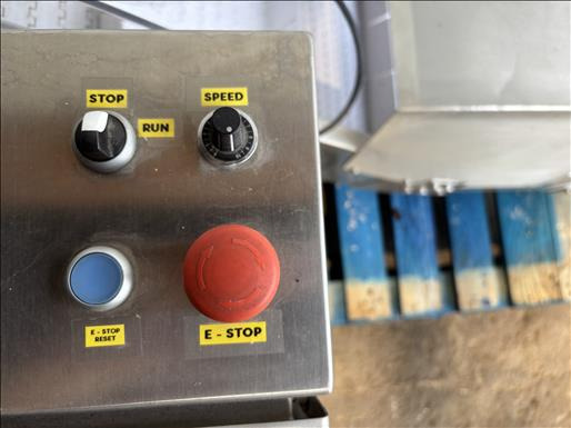 NNP Flighted elevator conveyor - Convoyeur: photos 5 NNP Flighted elevator conveyor - Convoyeur: photos 5