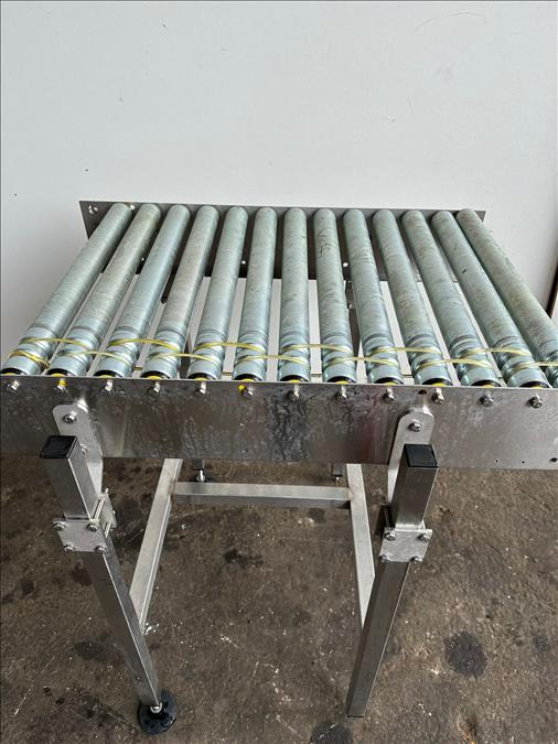 NNP Roller conveyor - Convoyeur: photos 1 NNP Roller conveyor - Convoyeur: photos 1
