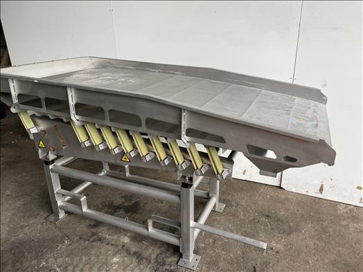 NNP Vibratory conveyor - Convoyeur: photos 2 NNP Vibratory conveyor - Convoyeur: photos 2
